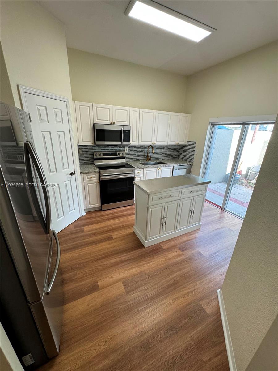 2452 SE 19th Court