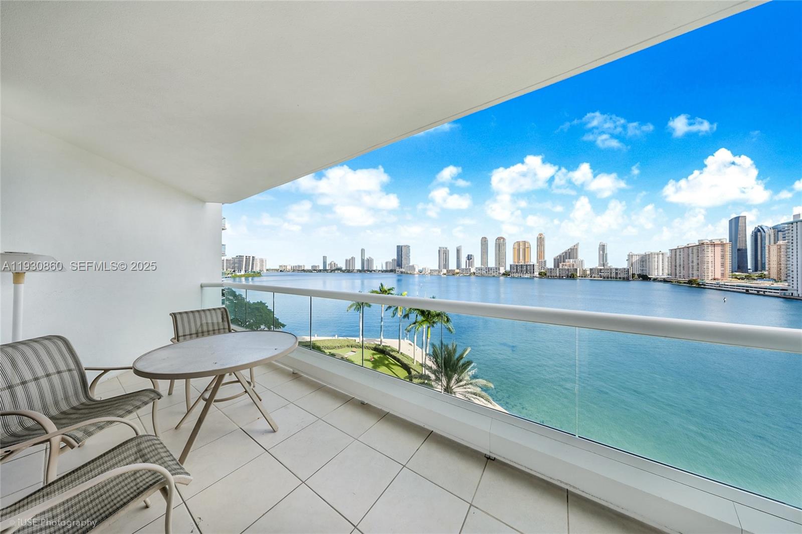 2600 Island Boulevard