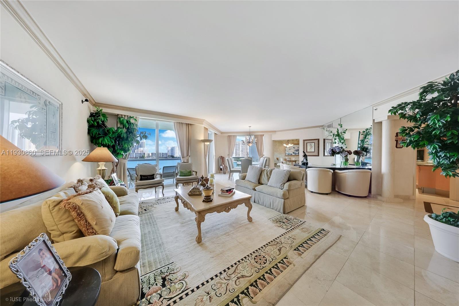 2600 Island Boulevard