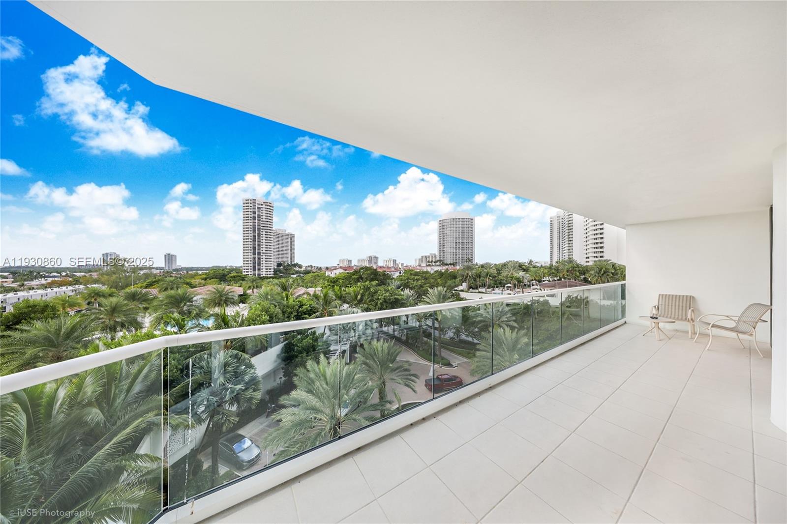 2600 Island Boulevard