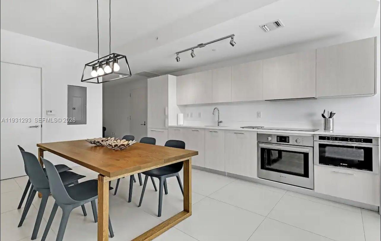 501 NE 31st Street