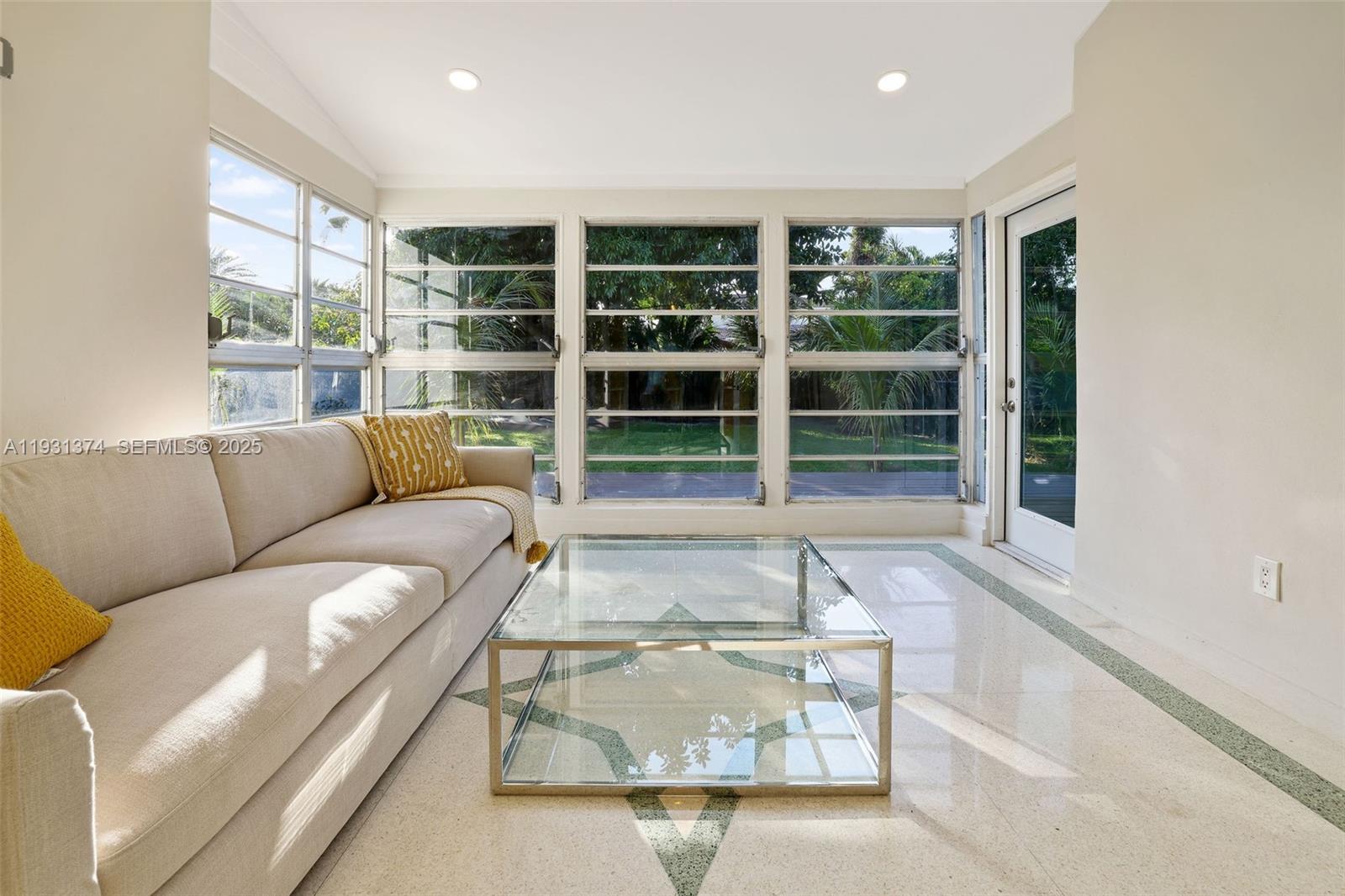 3760 Royal Palm Avenue gallery image #16