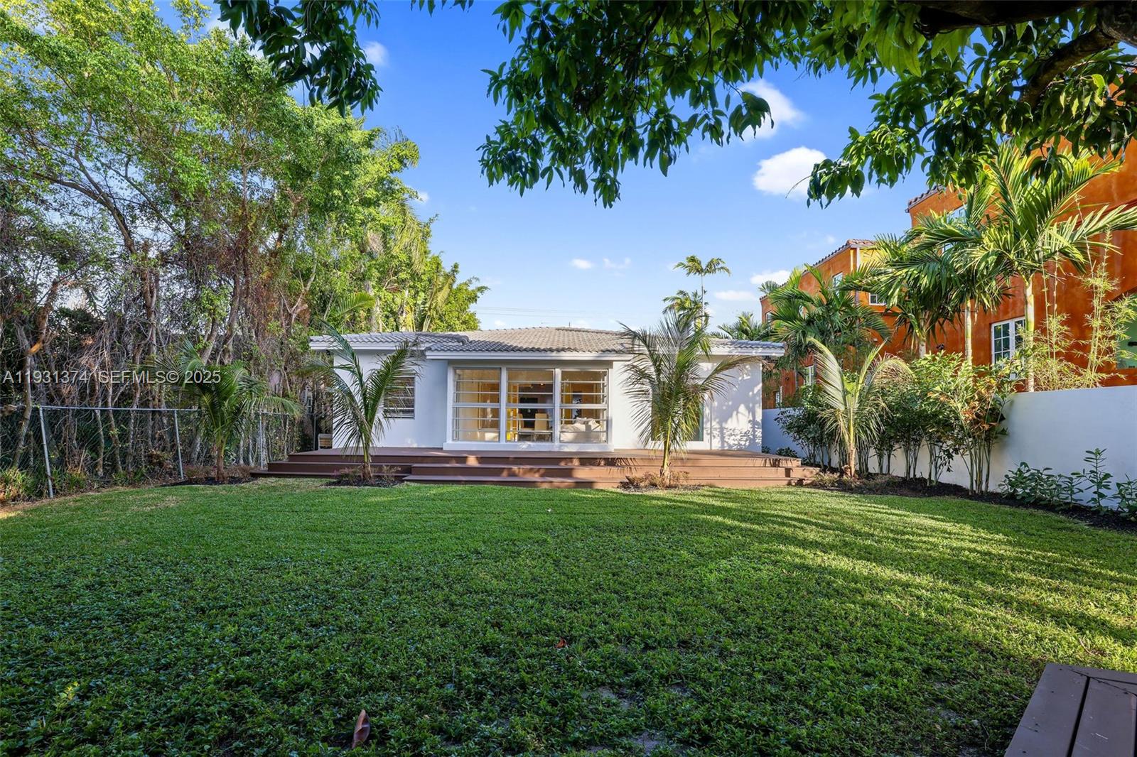 3760 Royal Palm Avenue gallery image #21