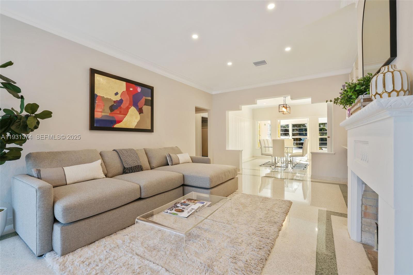 3760 Royal Palm Avenue gallery image #3
