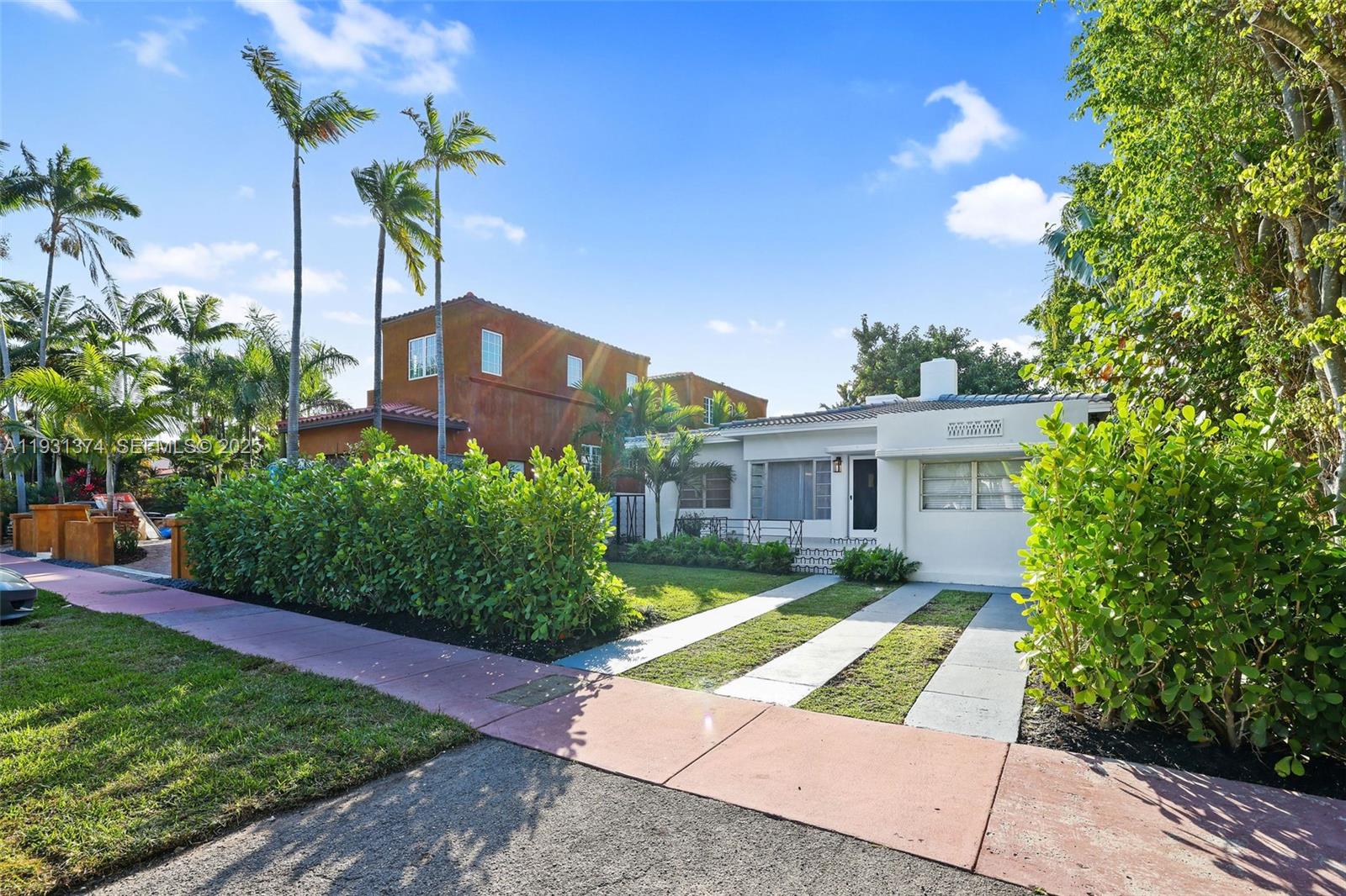 3760 Royal Palm Avenue gallery image #37