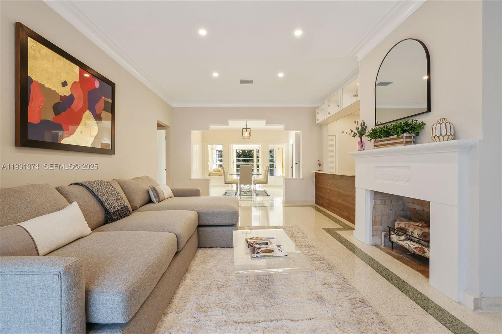 3760 Royal Palm Avenue gallery image #4