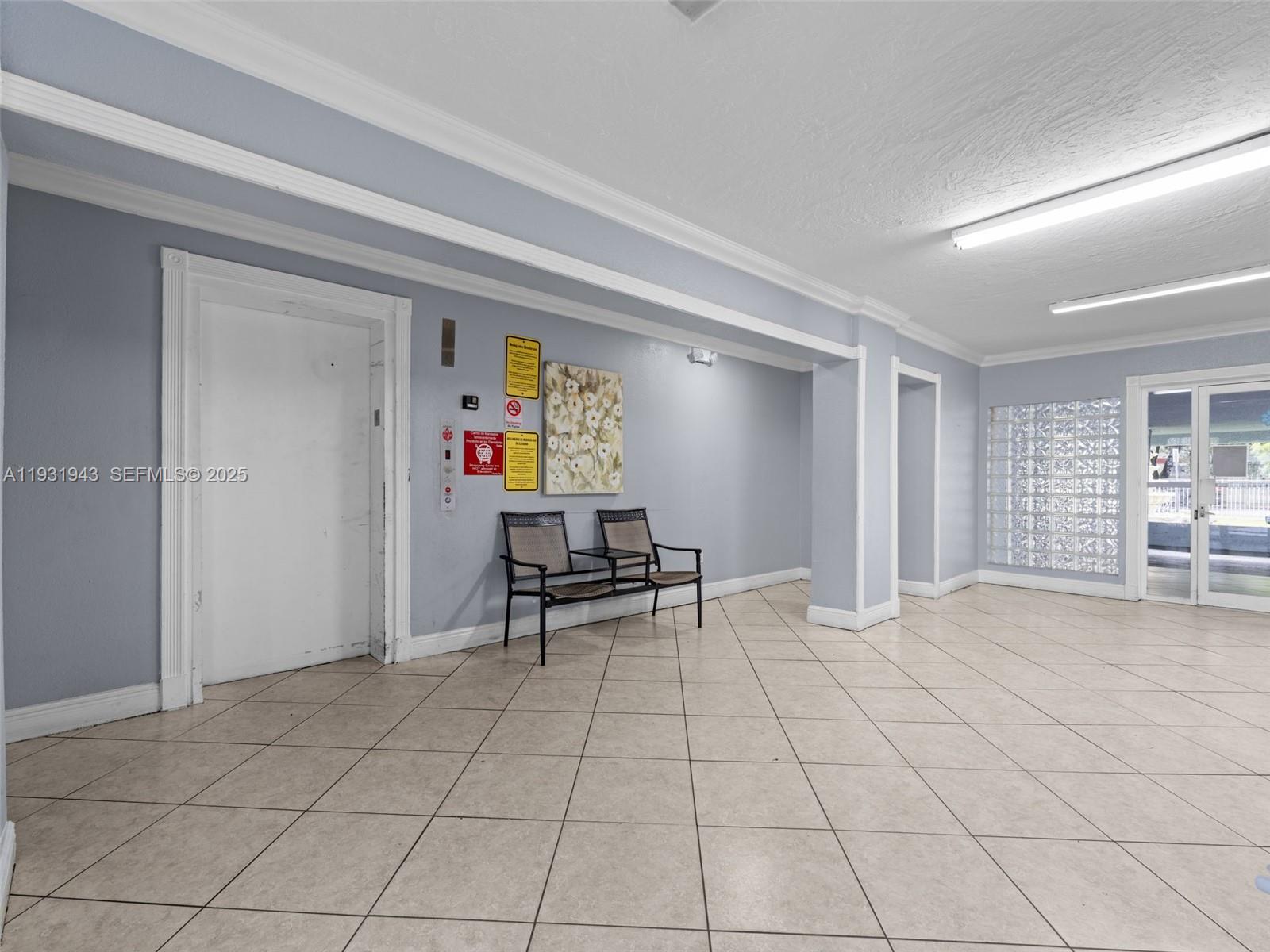 1655 W 44th Place