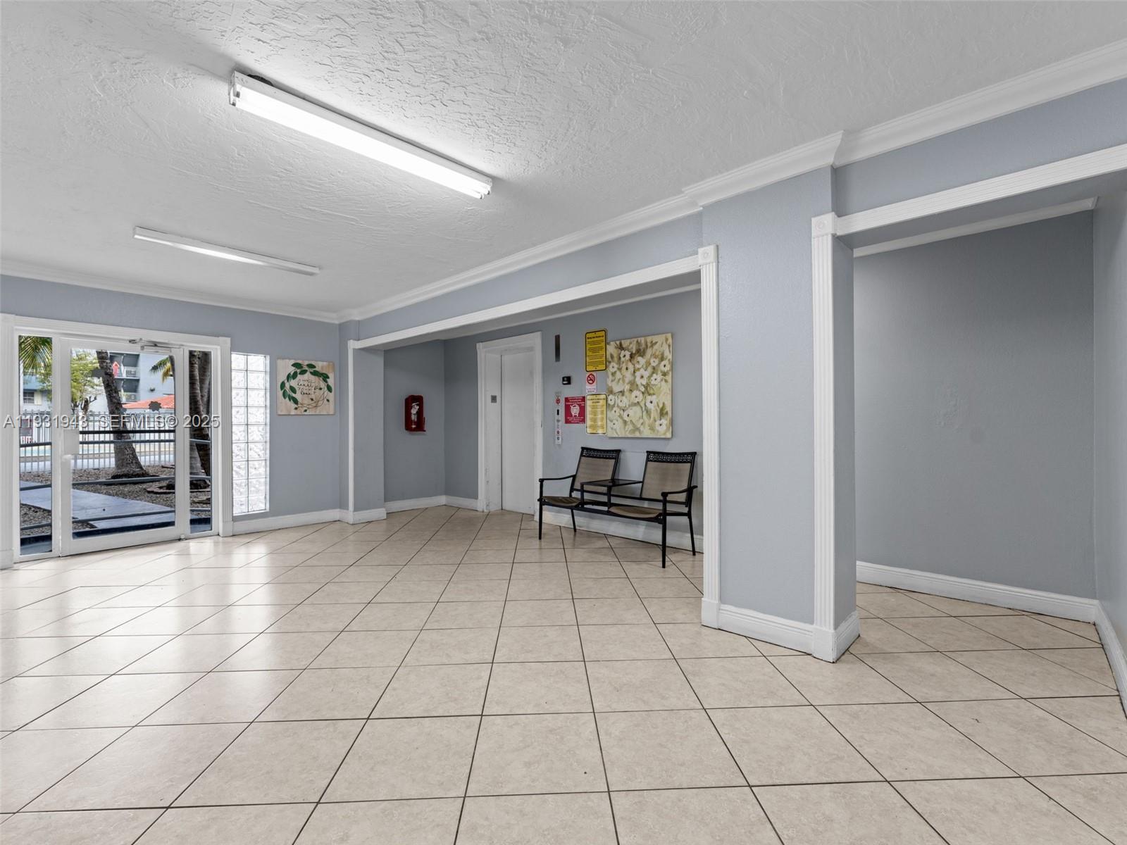 1655 W 44th Place