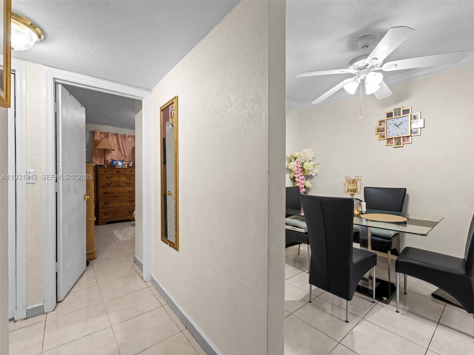 1655 W 44th Place