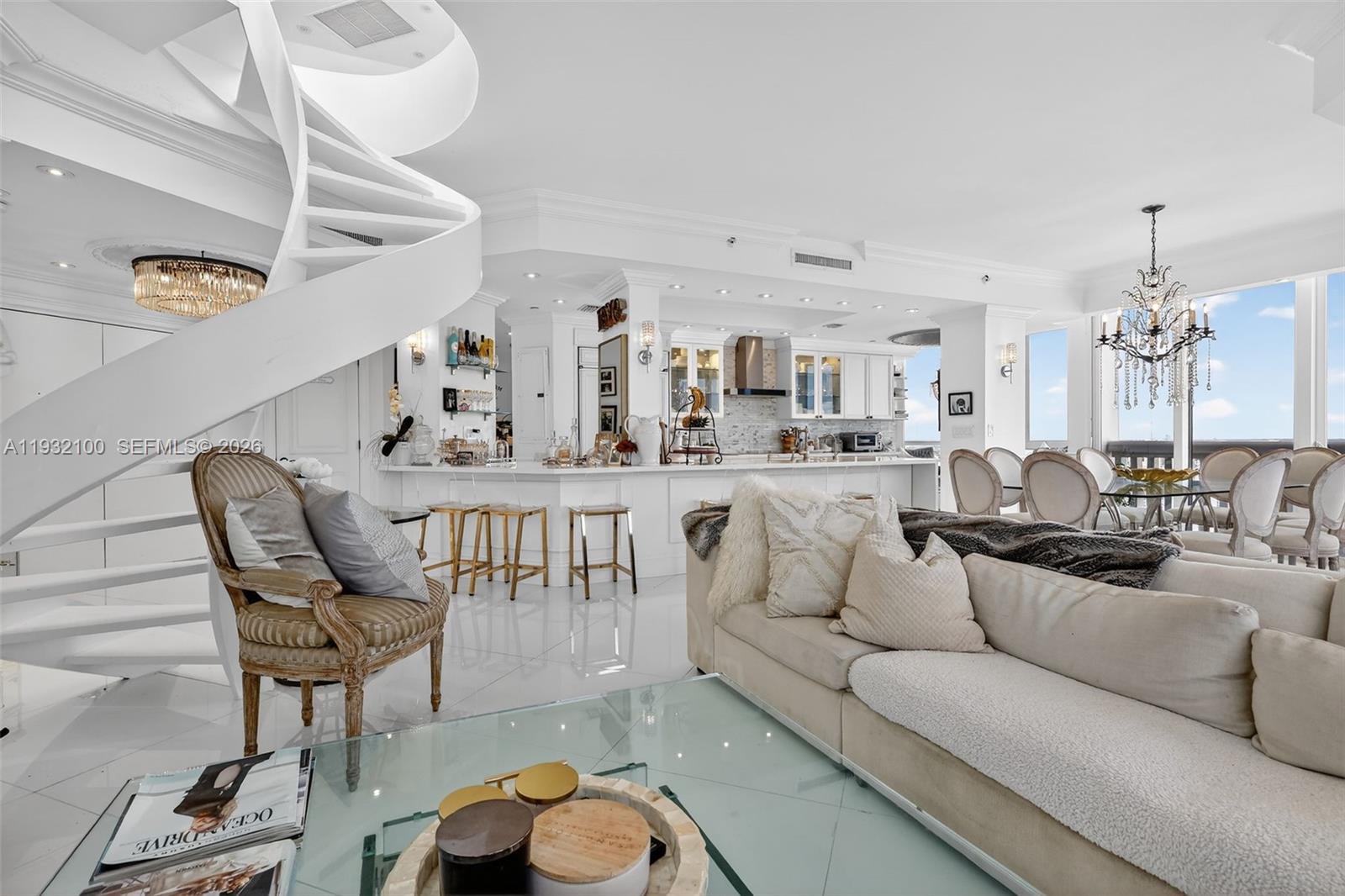1000 Island Boulevard