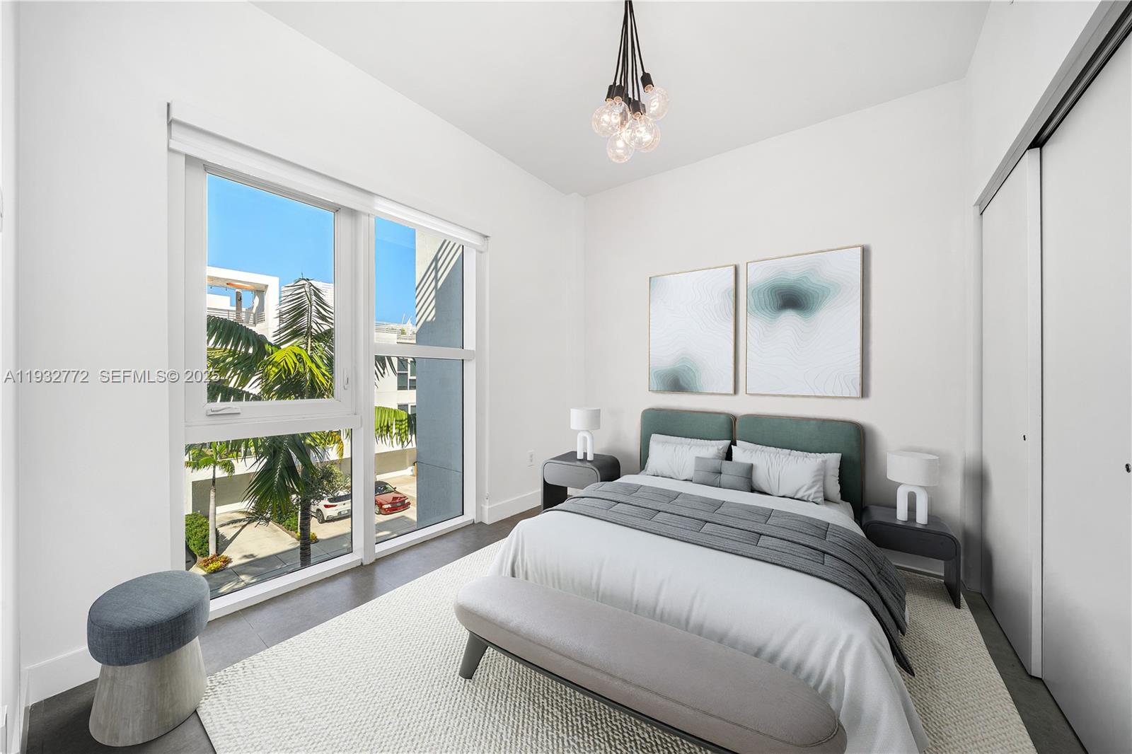 455 NE 39th Street