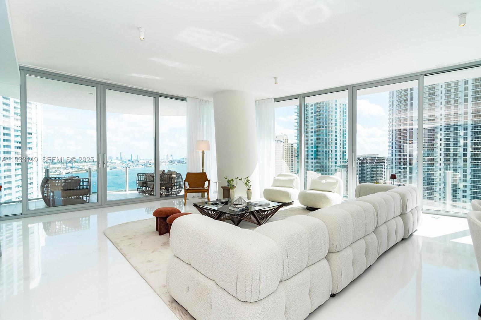 300 Biscayne Blvd Way