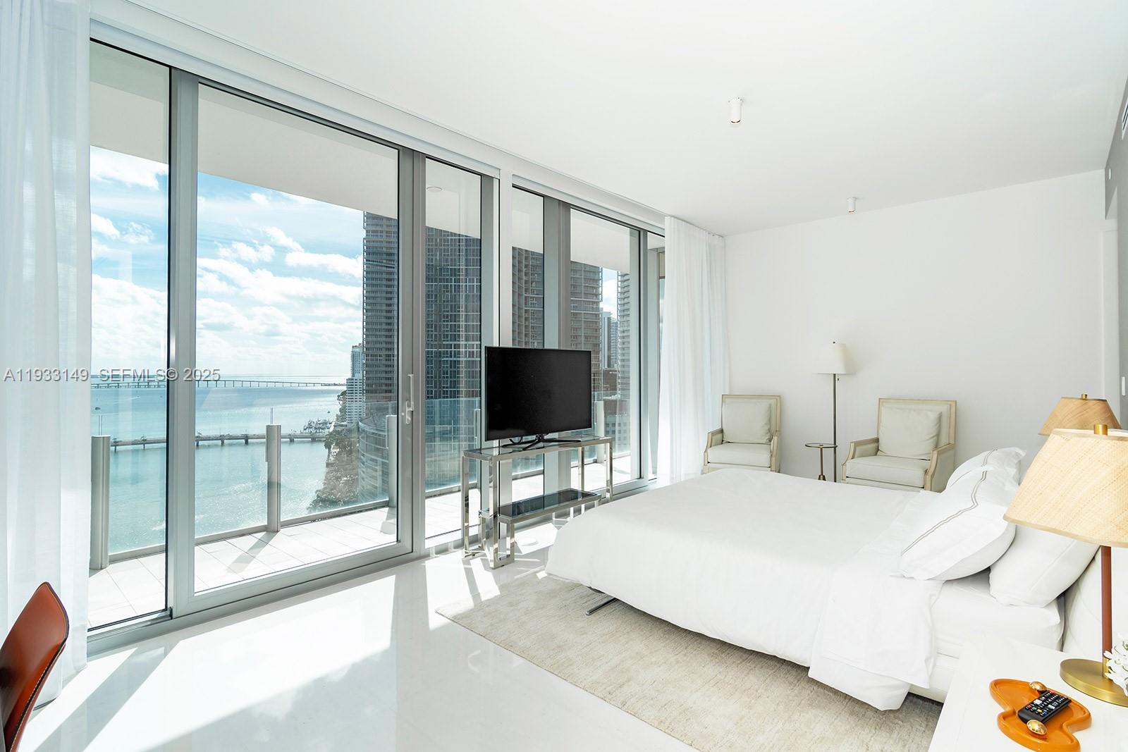300 Biscayne Blvd Way