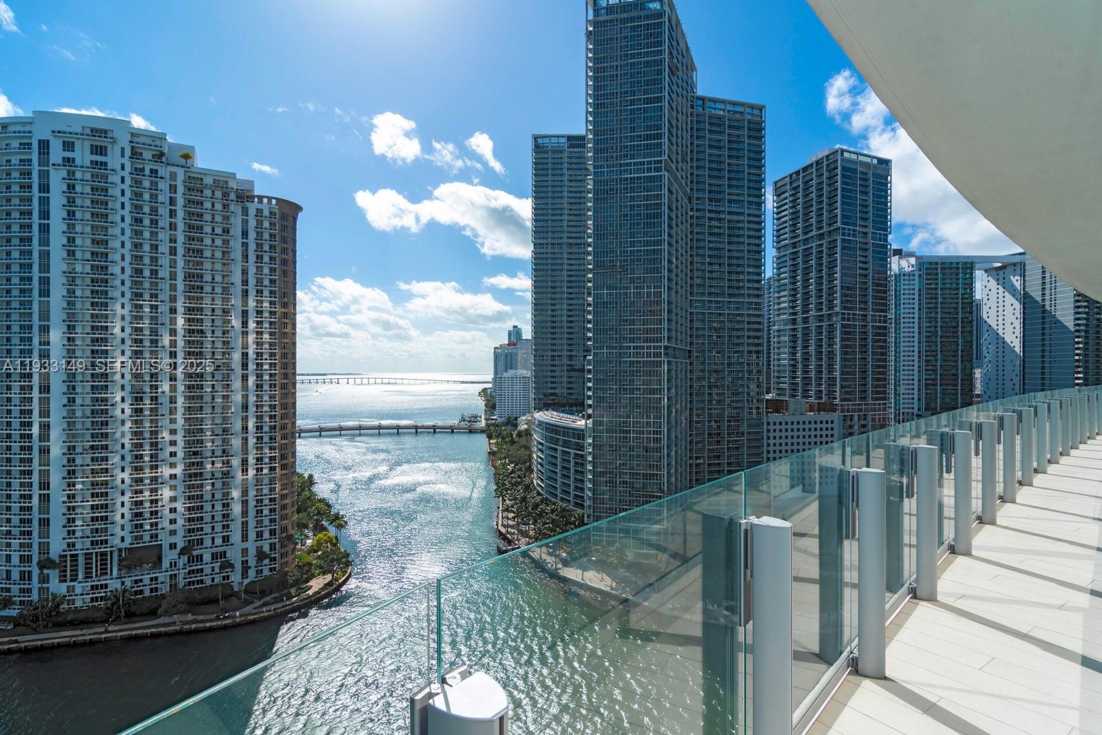 300 Biscayne Blvd Way