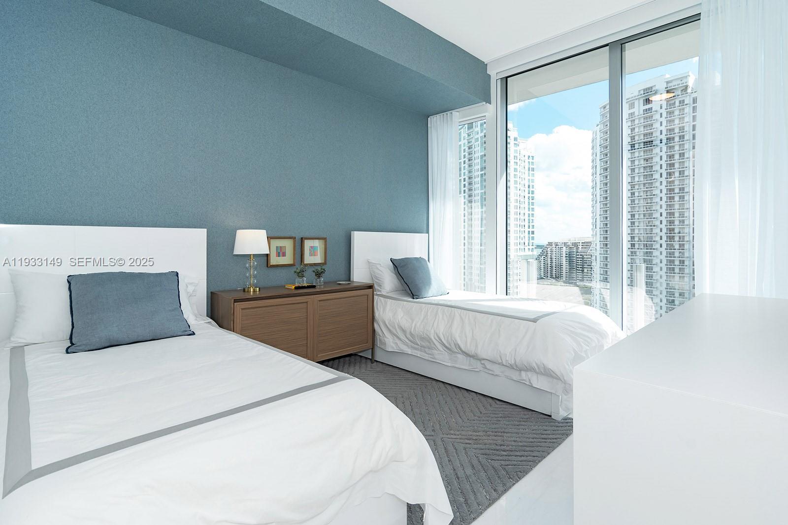 300 Biscayne Blvd Way