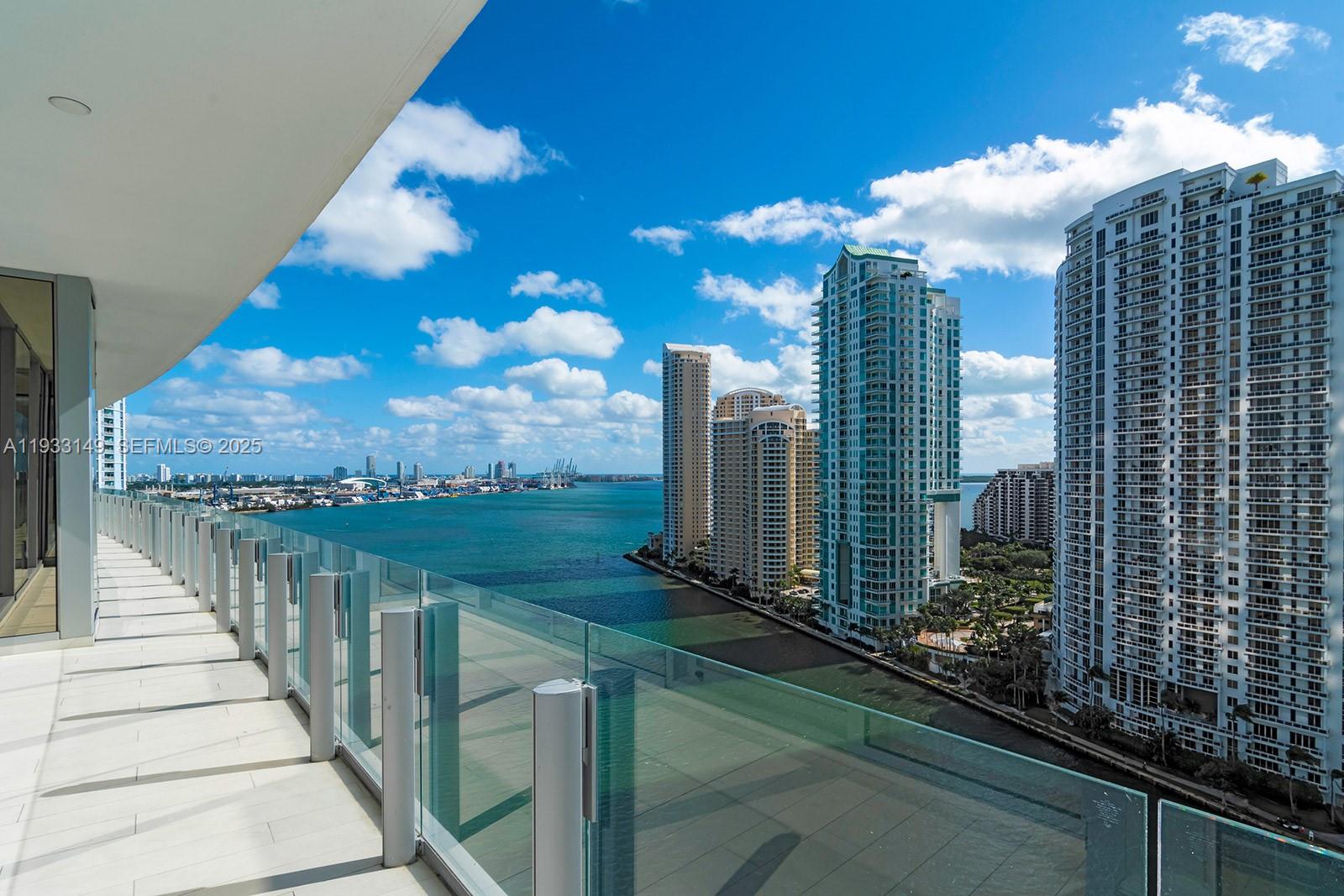 300 Biscayne Blvd Way