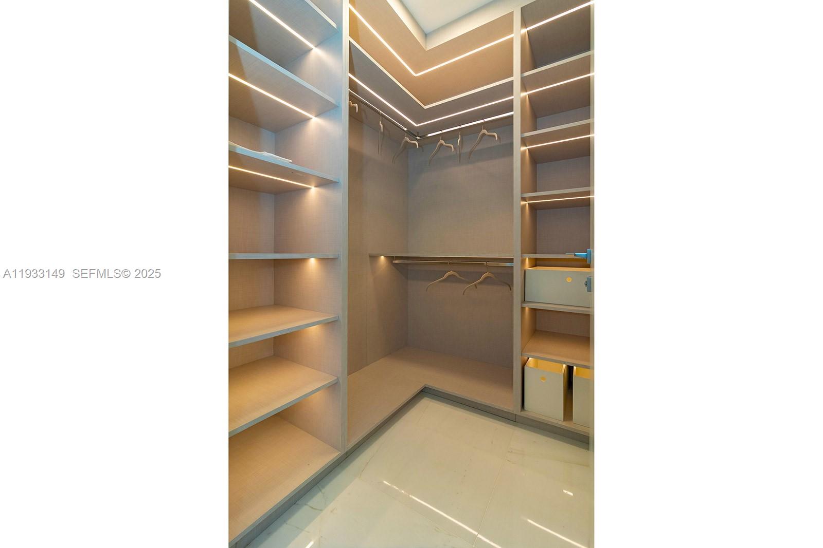 300 Biscayne Blvd Way