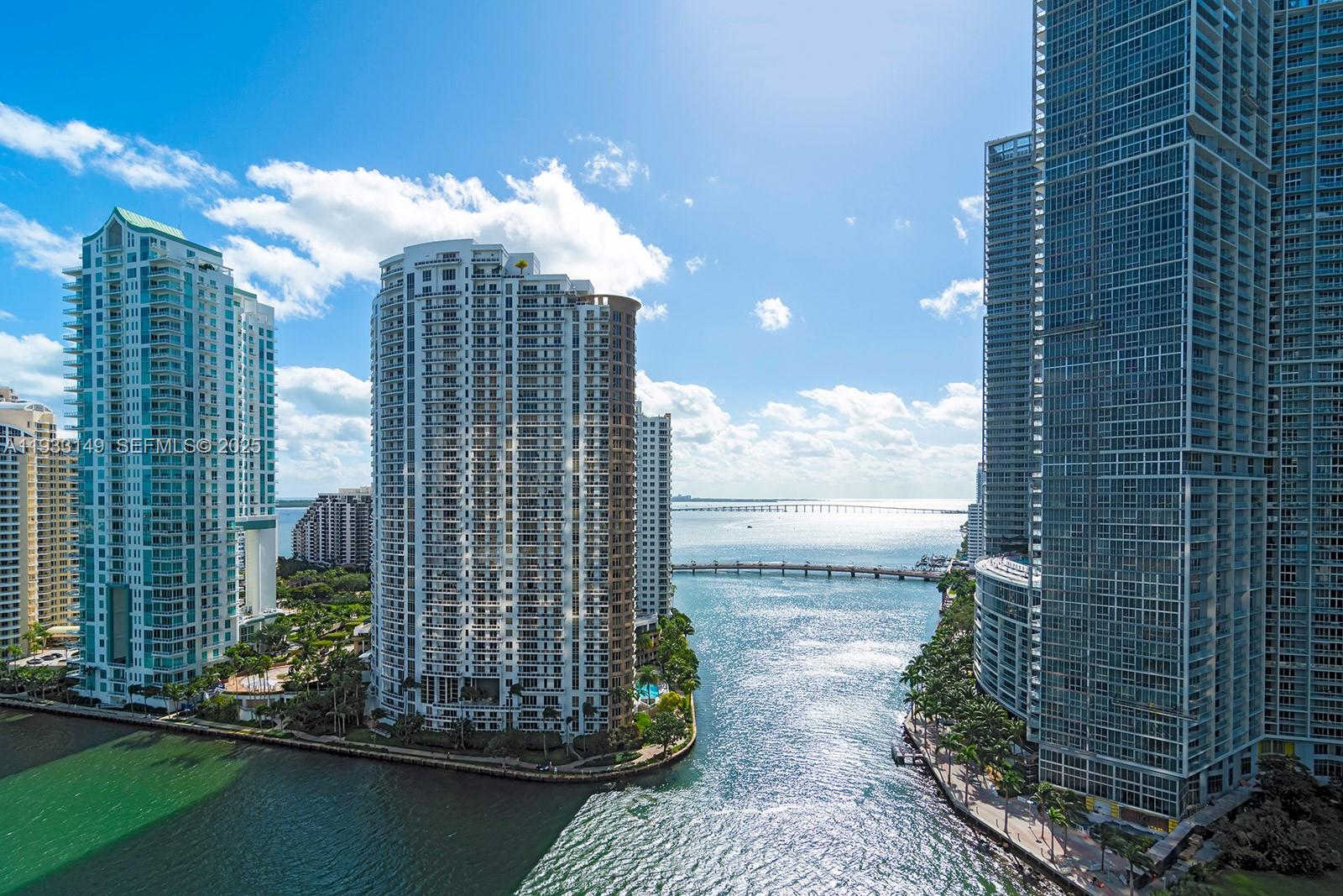 300 Biscayne Blvd Way