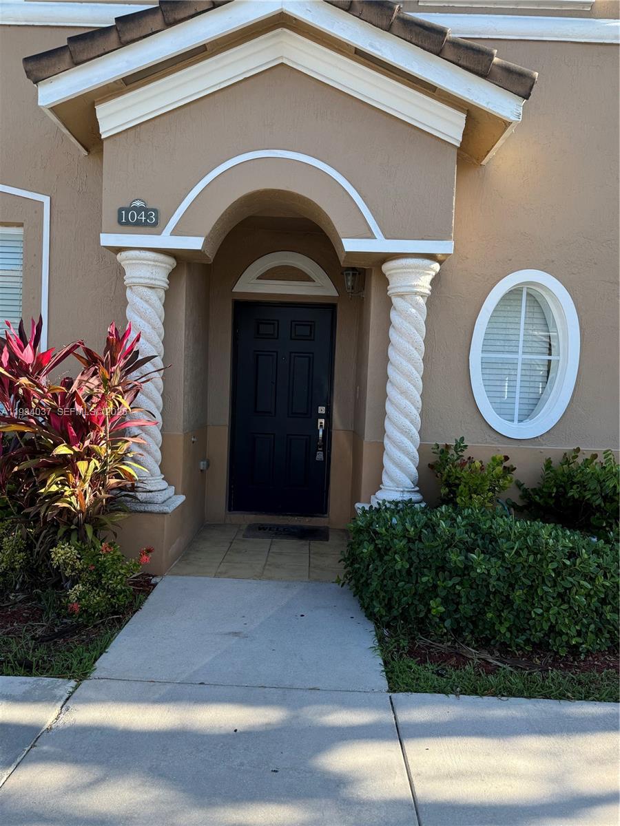 1043 SE 23rd Avenue