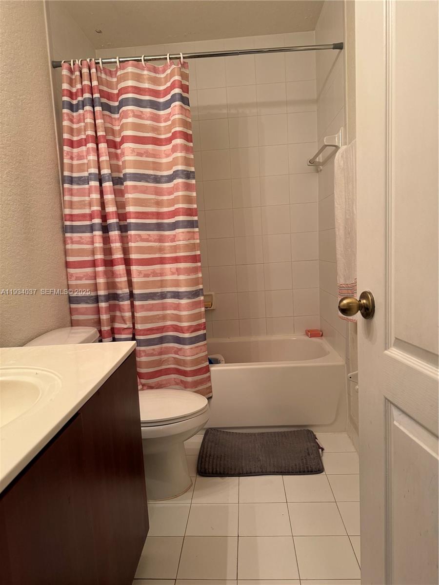 1043 SE 23rd Avenue