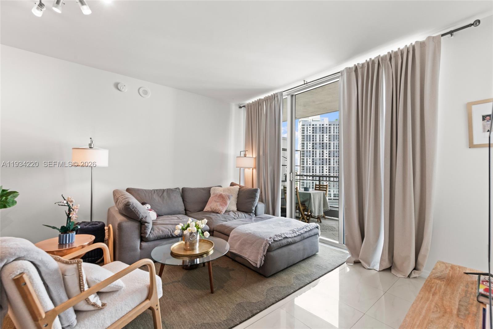 90 SW 3rd Street
