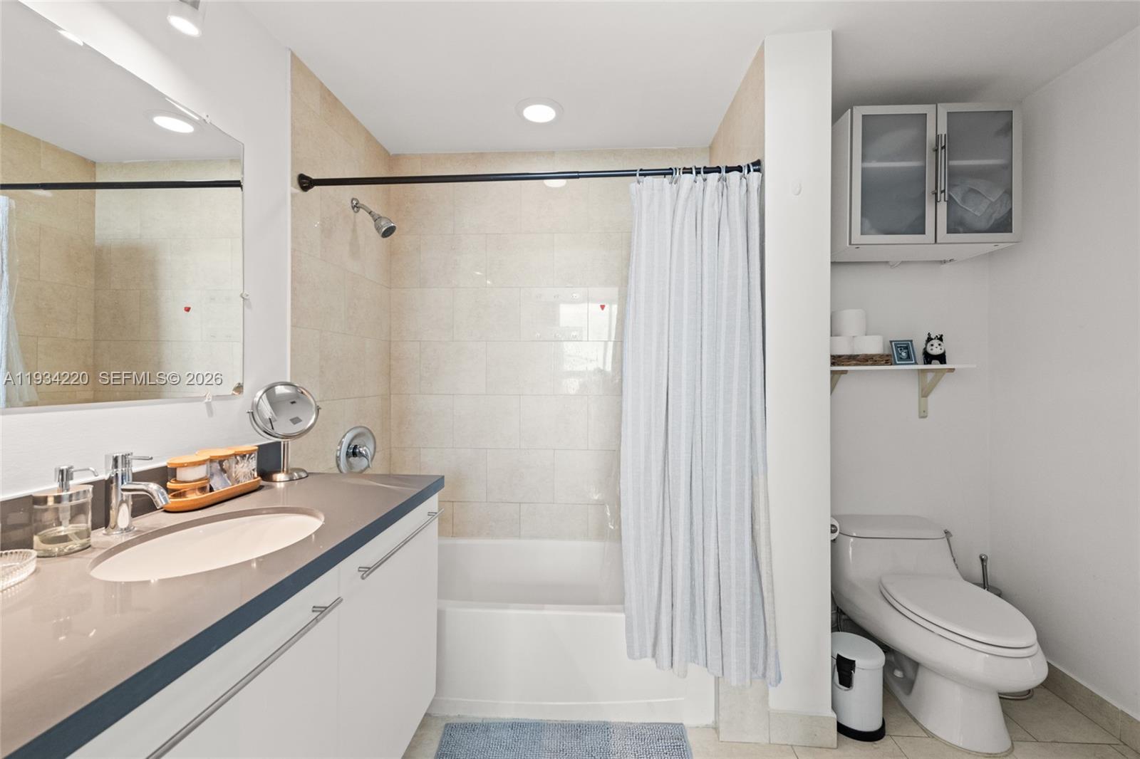 90 SW 3rd Street