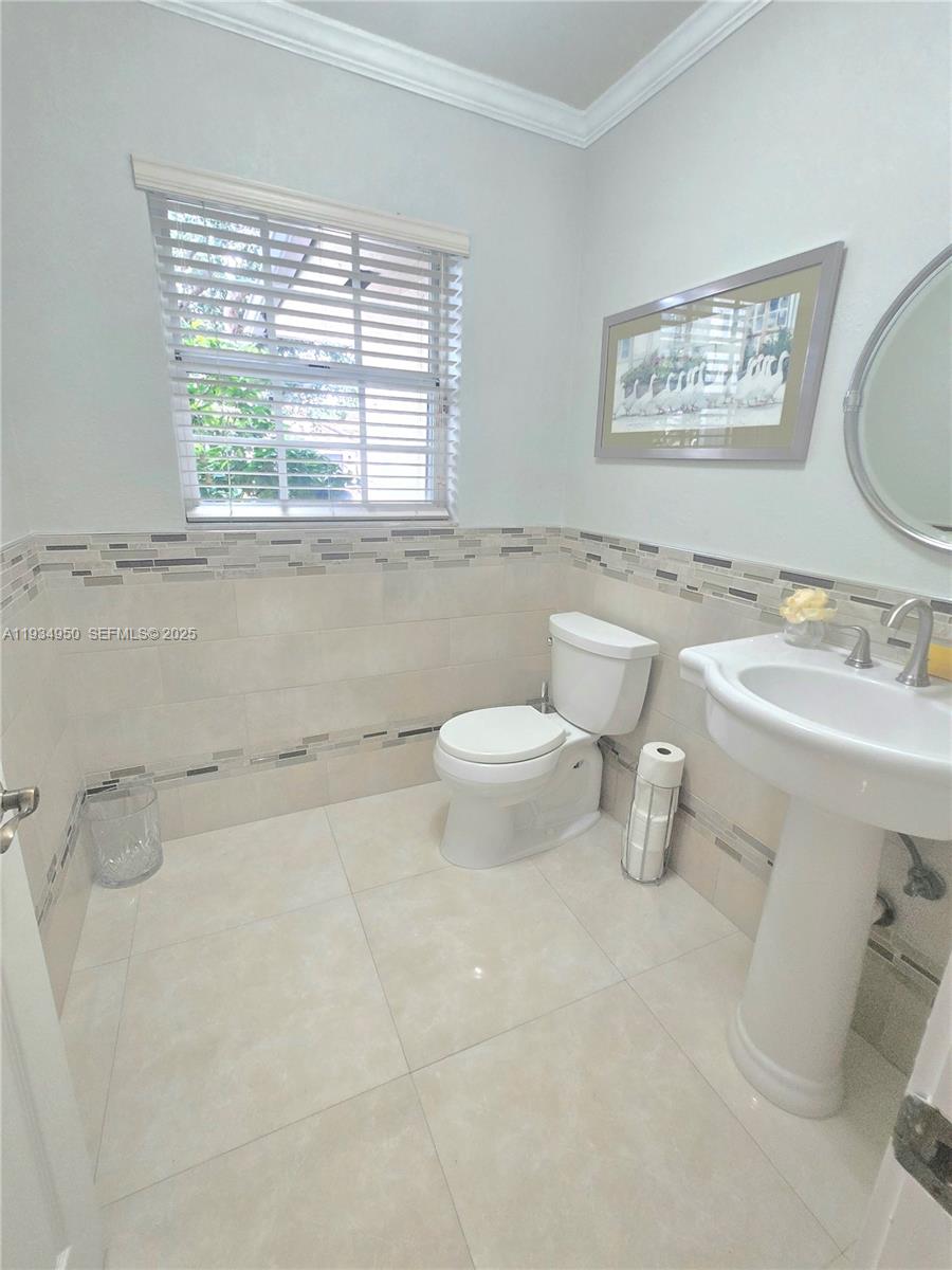 16422 NW 83rd Place