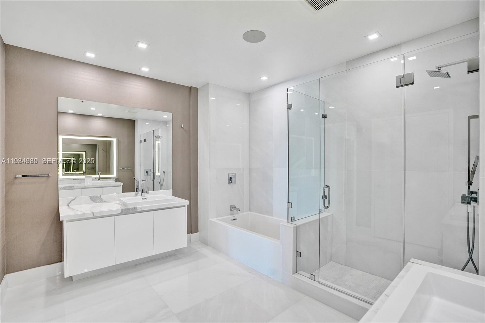300 Sunny Isles Boulevard