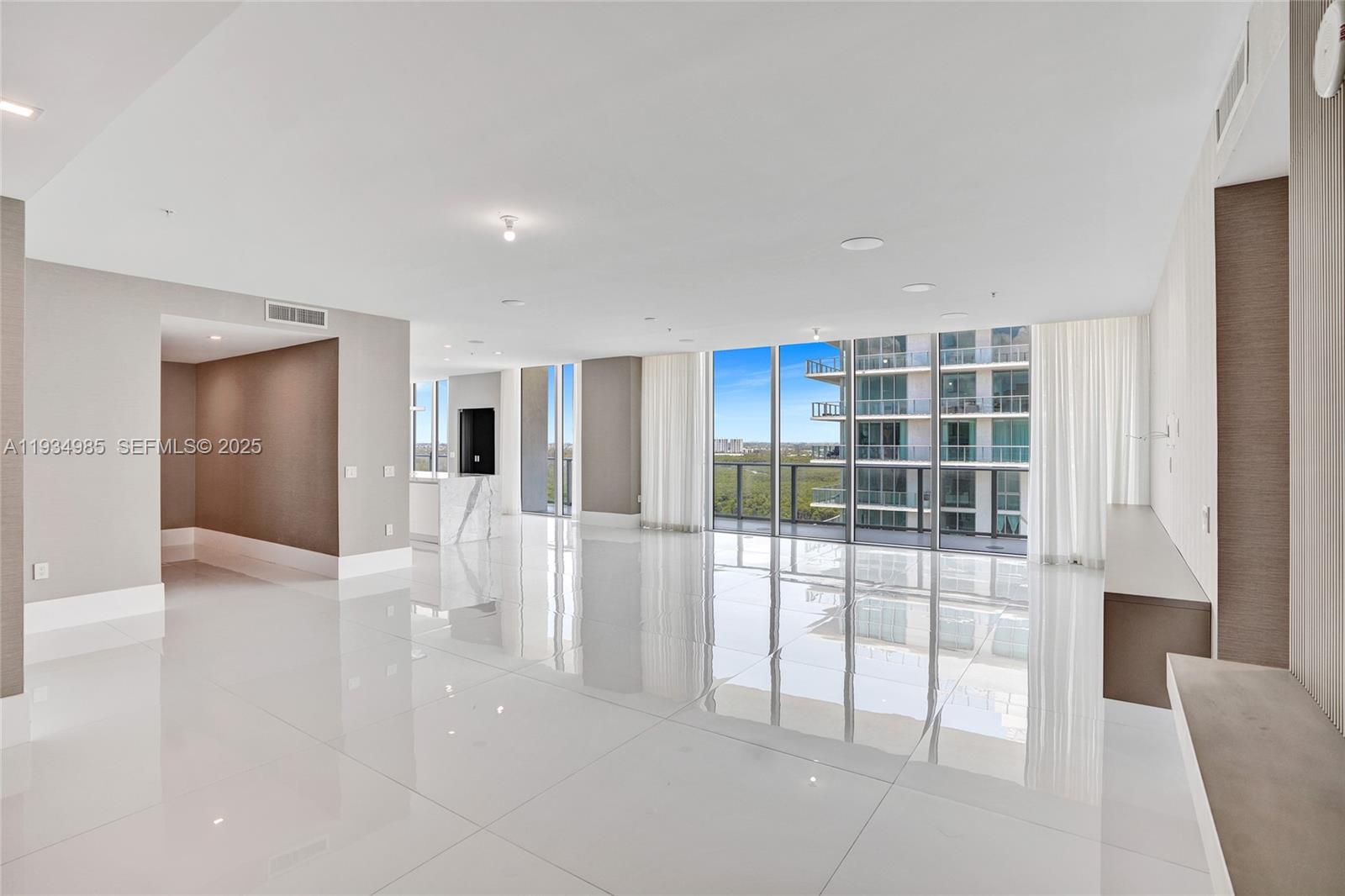 300 Sunny Isles Boulevard