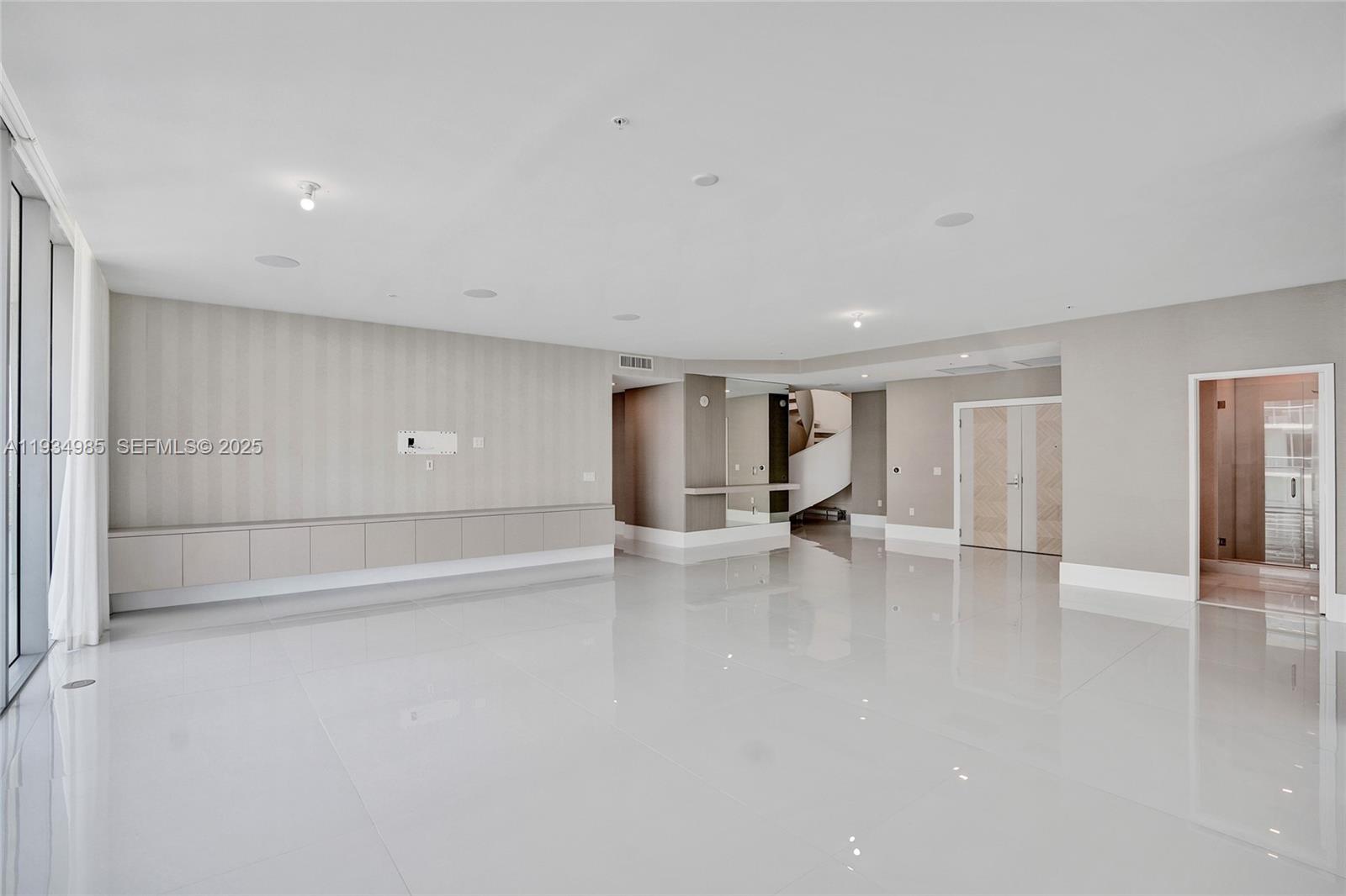 300 Sunny Isles Boulevard