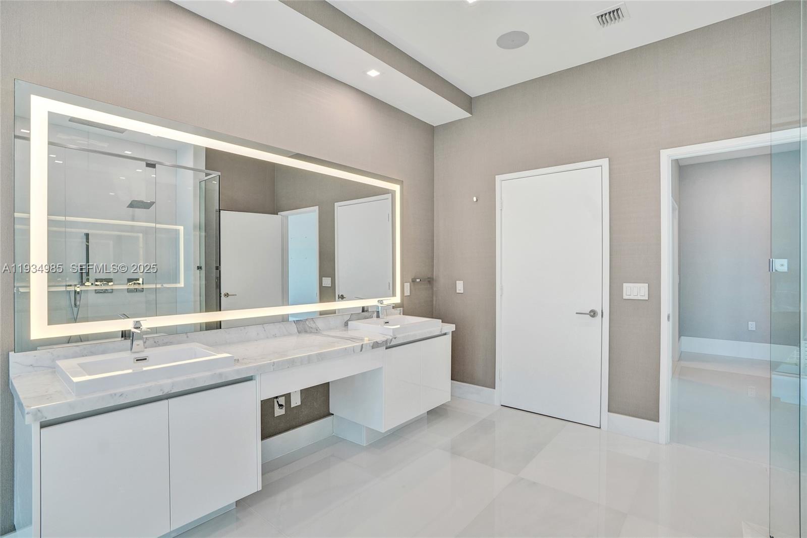 300 Sunny Isles Boulevard