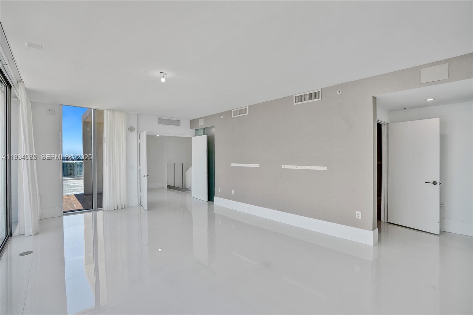 300 Sunny Isles Boulevard