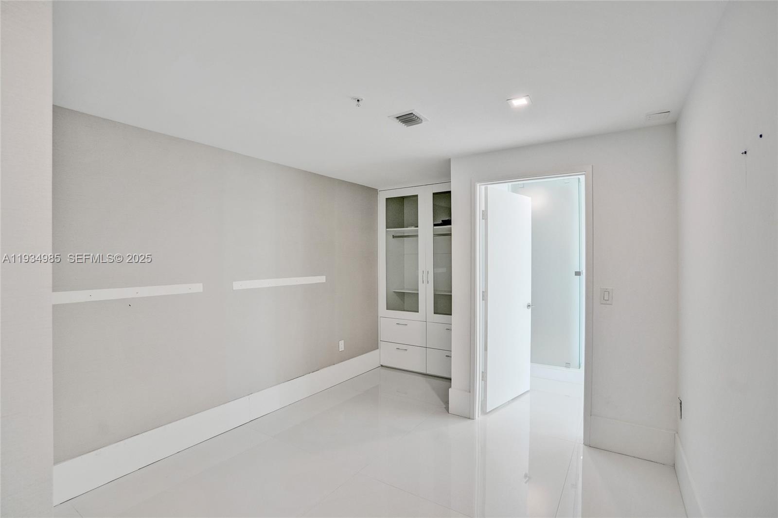 300 Sunny Isles Boulevard