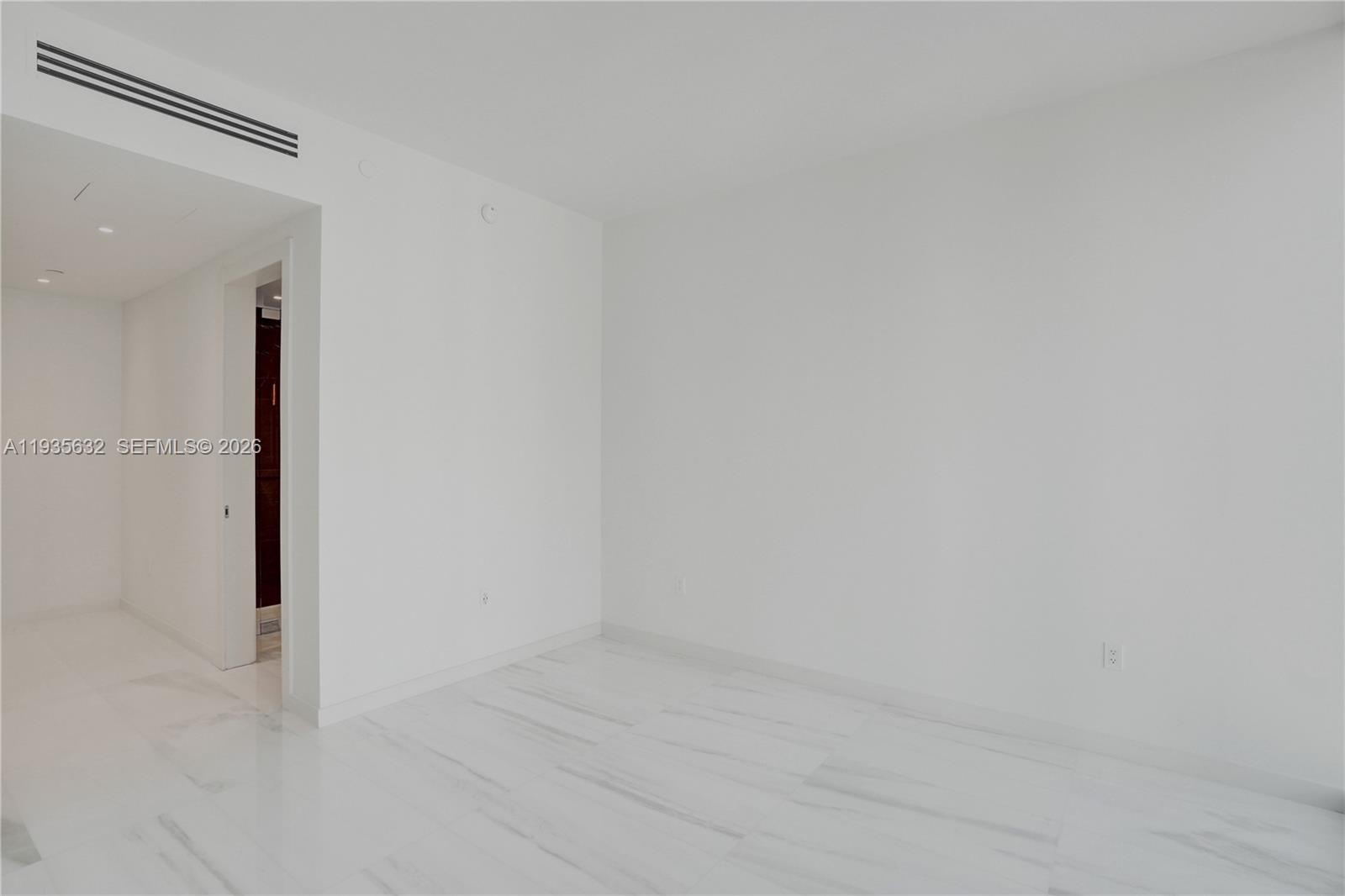 300 Biscayne Blvd Way