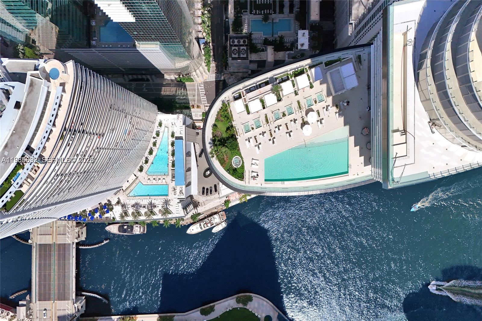 300 Biscayne Blvd Way