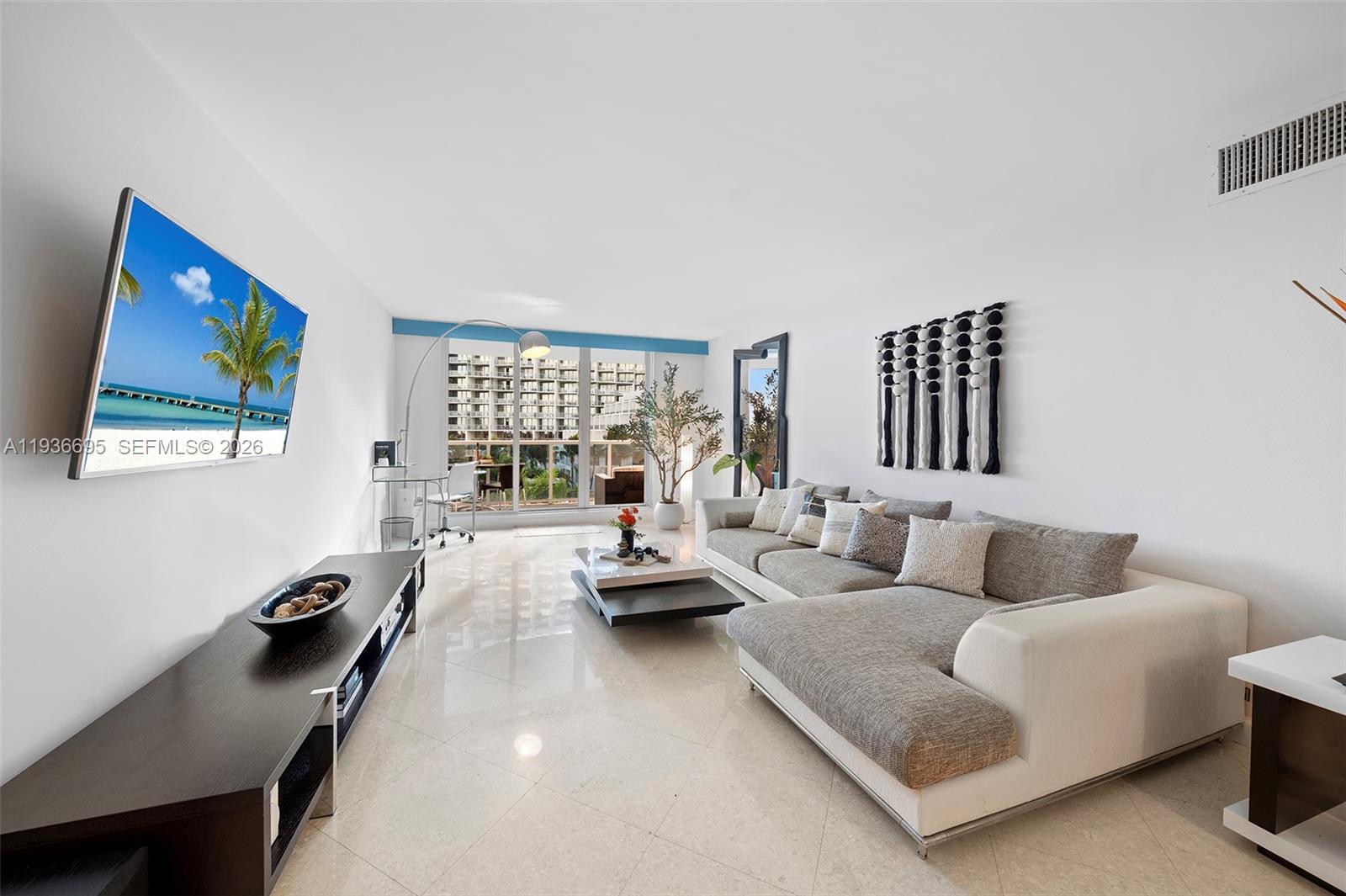 2301 Collins Avenue