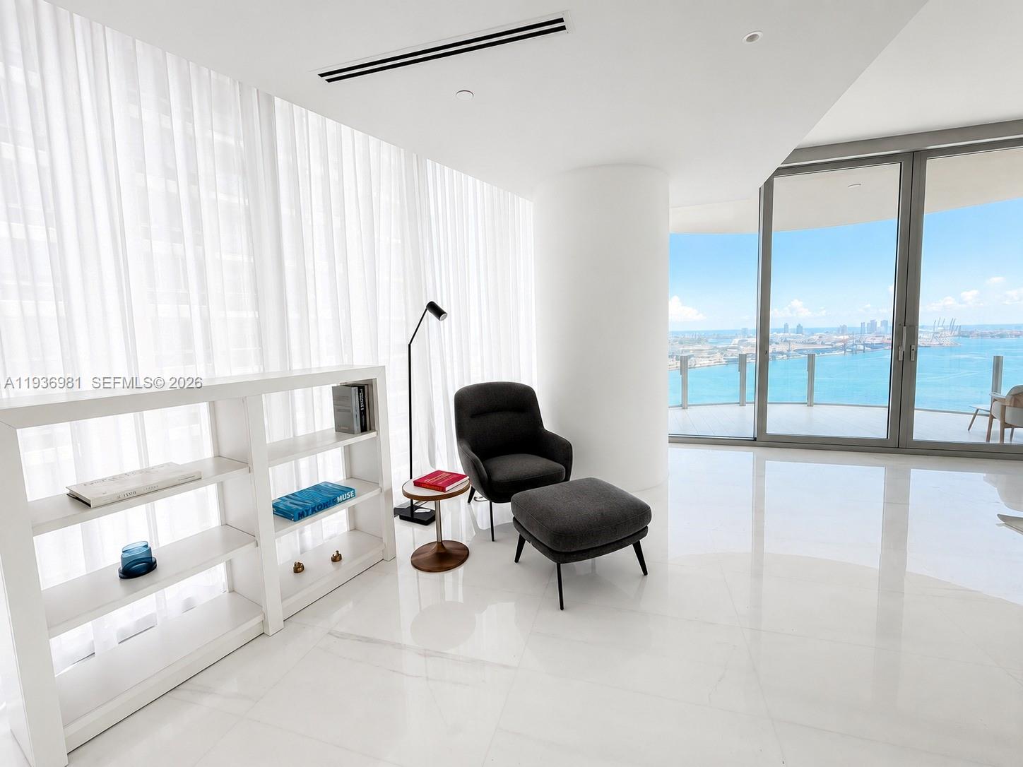 300 Biscayne Blvd Way