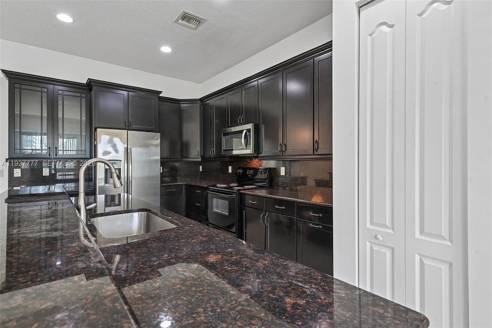 6432 SW 55th Place