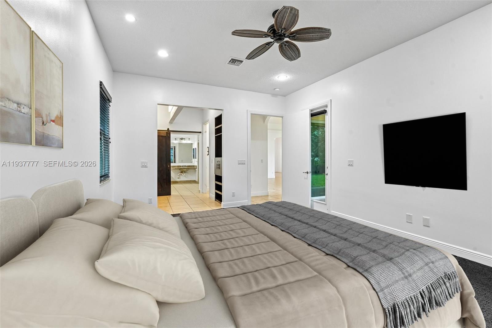 6432 SW 55th Place