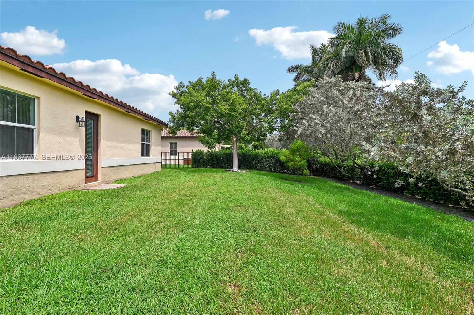 6432 SW 55th Place