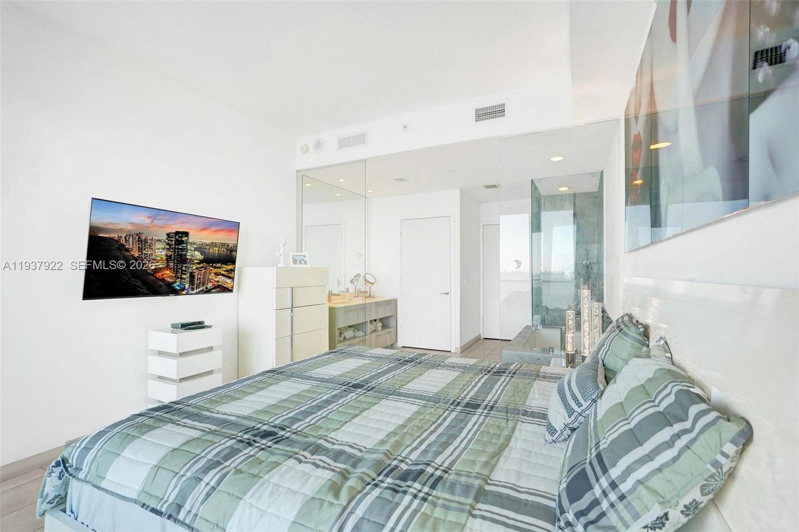480 NE 31st Street