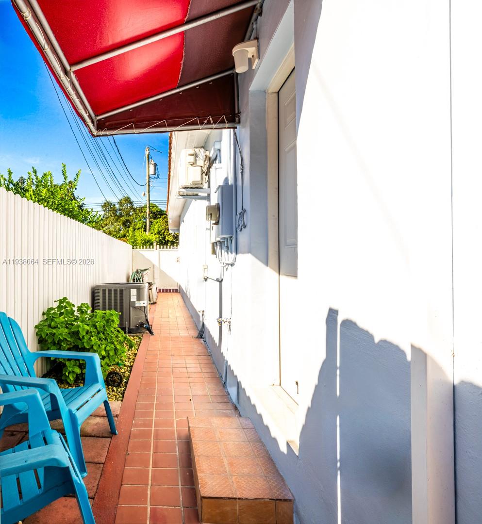 1937 SW 57th Court