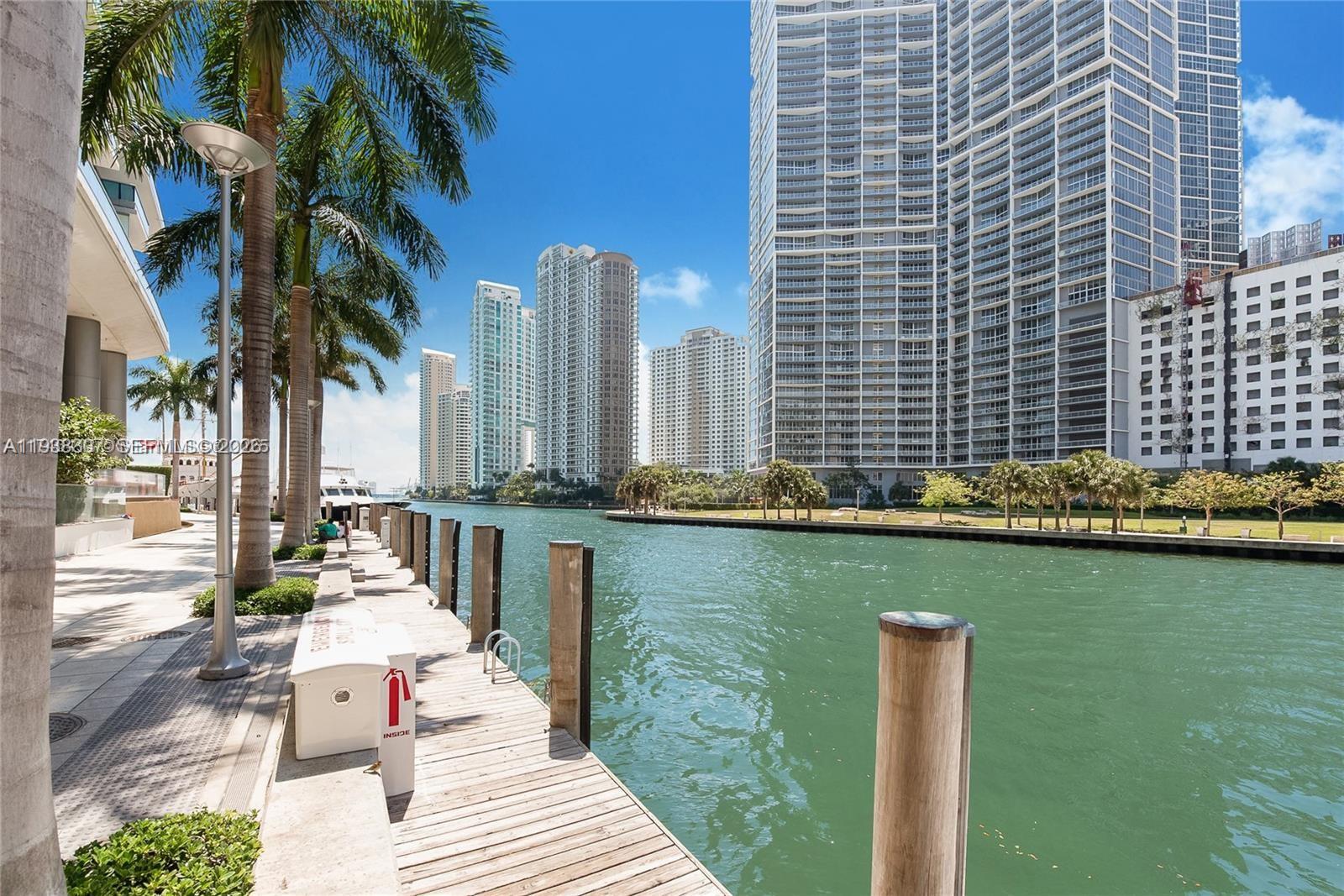 200 Biscayne Boulevard Way