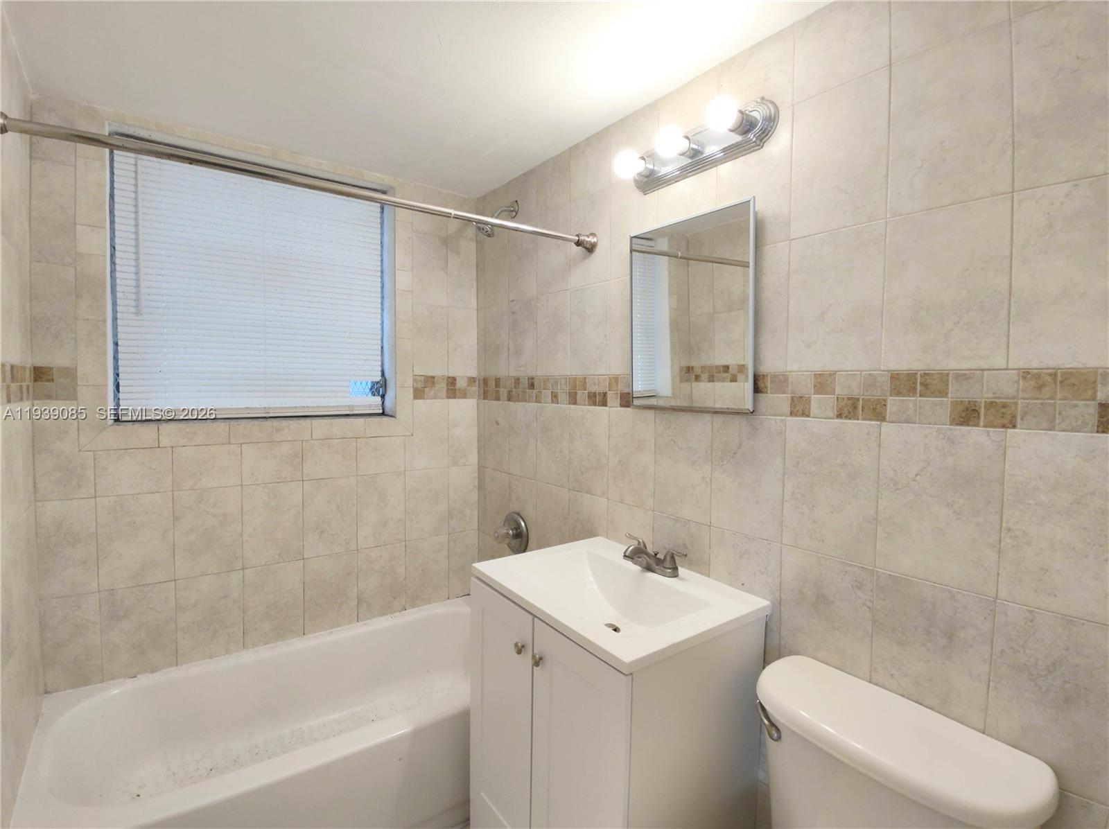 1565 SW 6th Street