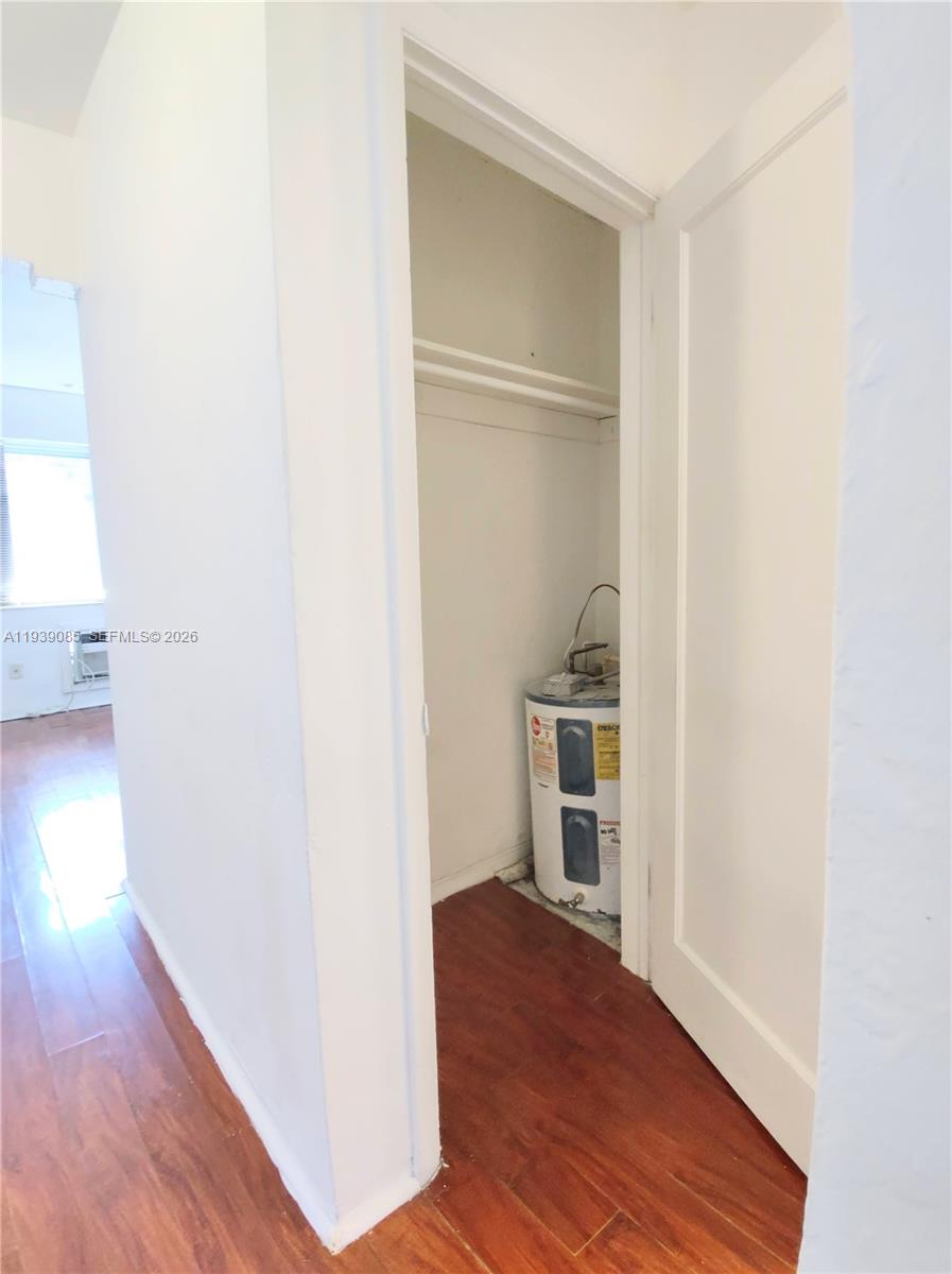 1565 SW 6th Street