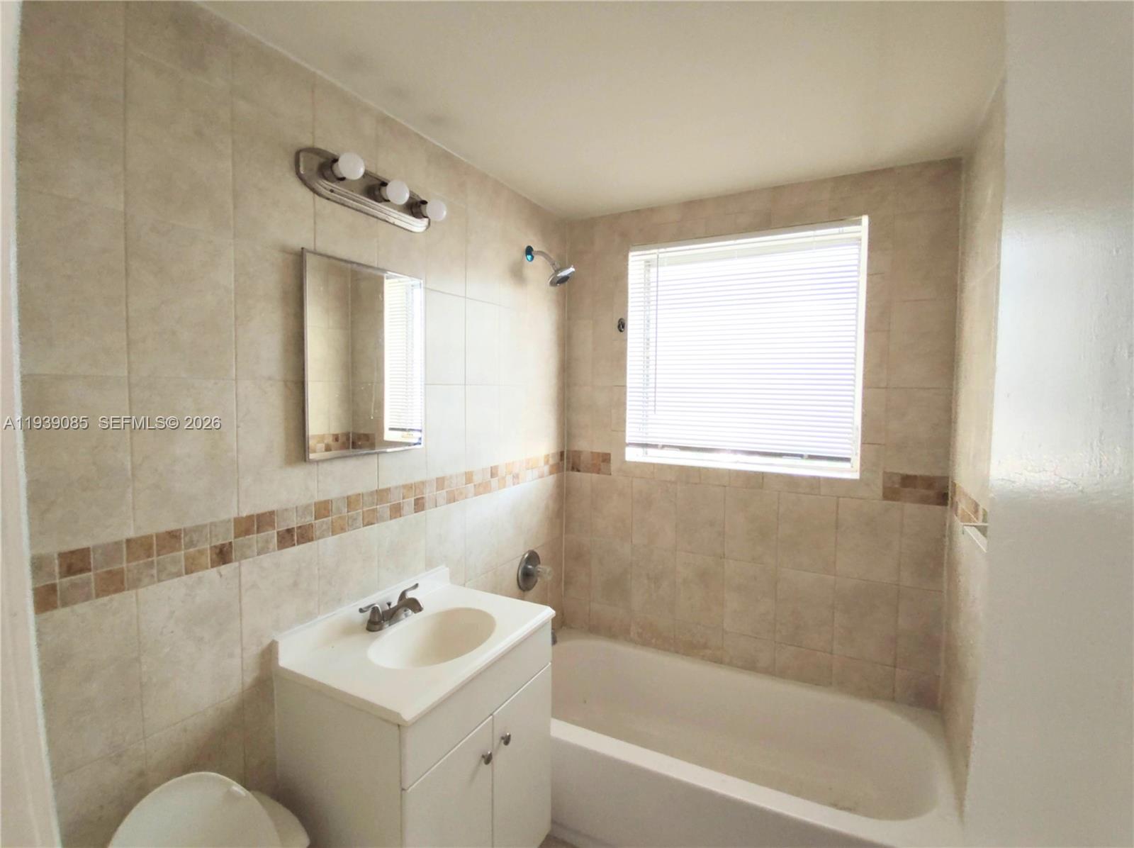 1565 SW 6th Street