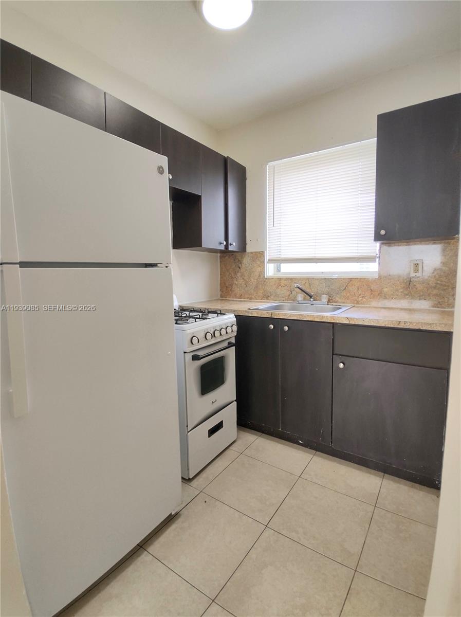 1565 SW 6th Street