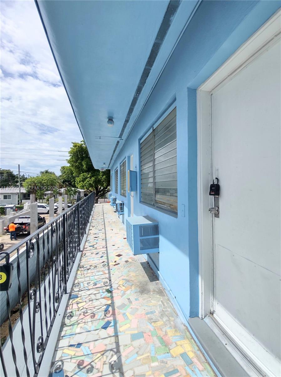 1565 SW 6th Street