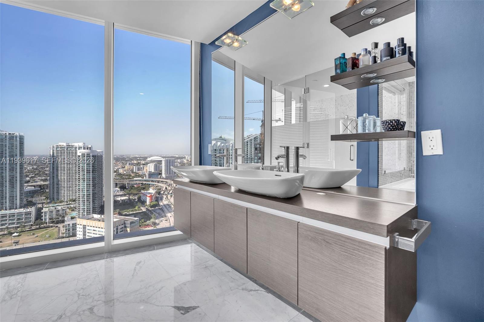 200 Biscayne Boulevard Way