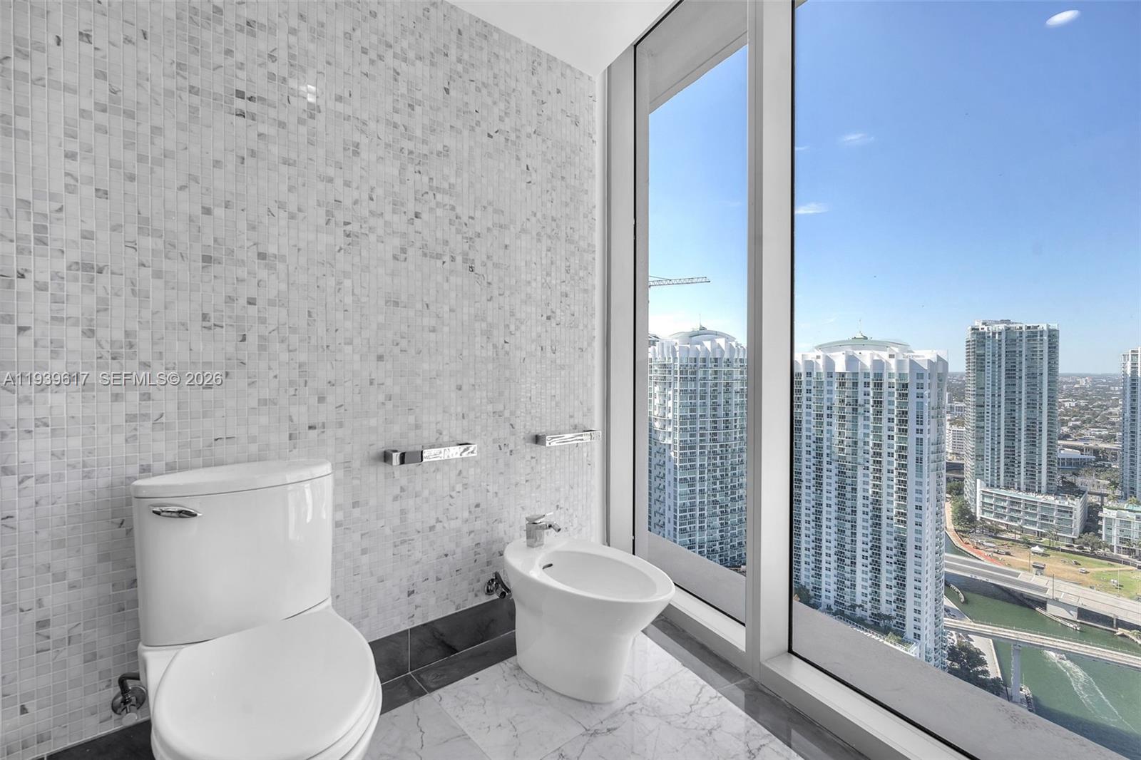 200 Biscayne Boulevard Way